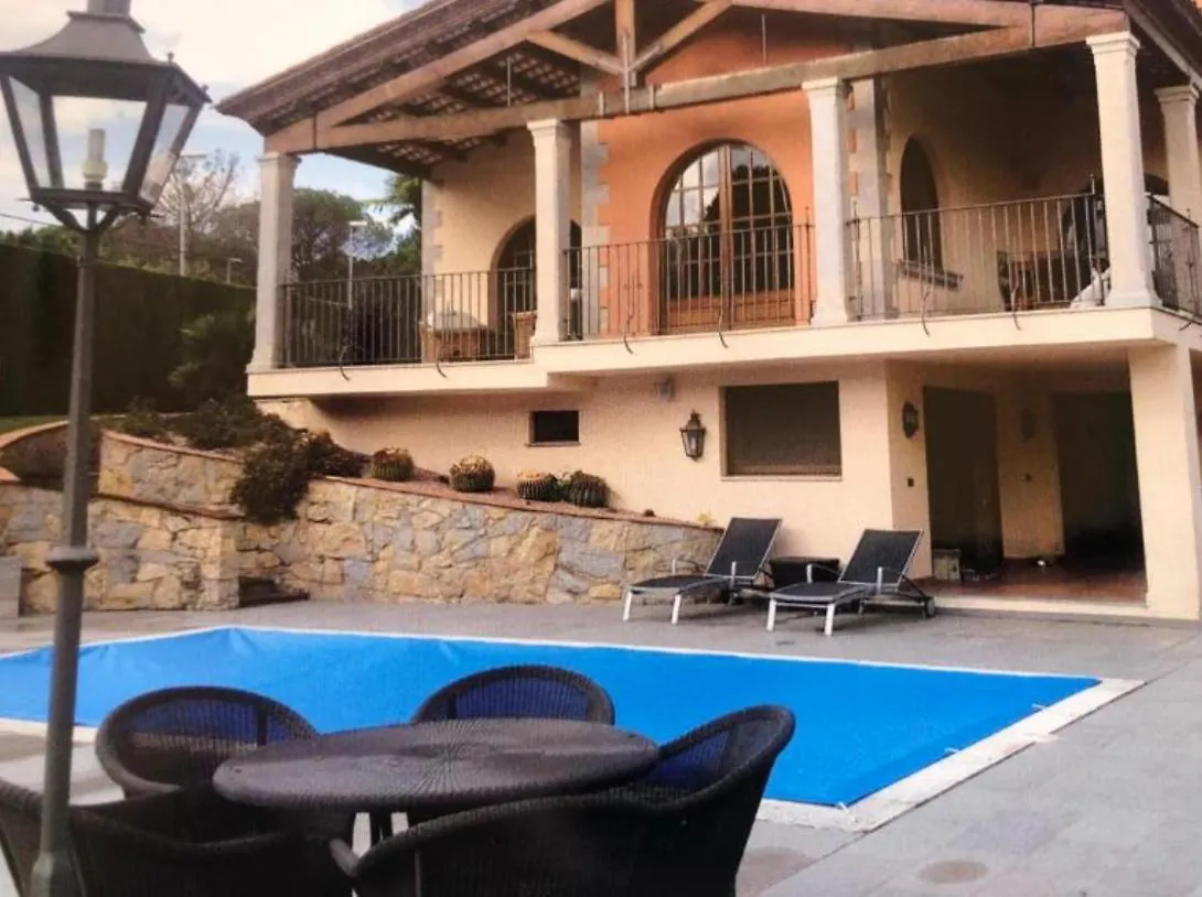 Chalet Boutique Con Chimenea Y Indoor Pool Girona